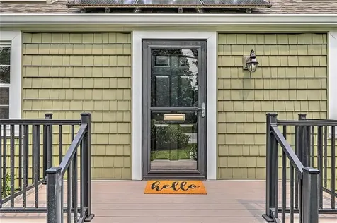 88 Nichols Road North Kingstown RI 02852