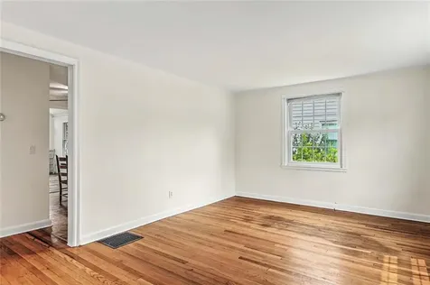 88 Nichols Road North Kingstown RI 02852