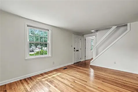 88 Nichols Road North Kingstown RI 02852