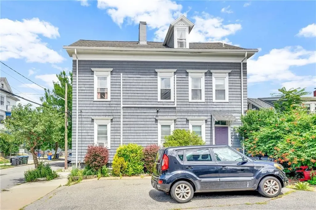 72 Courtland Street Providence RI 02909