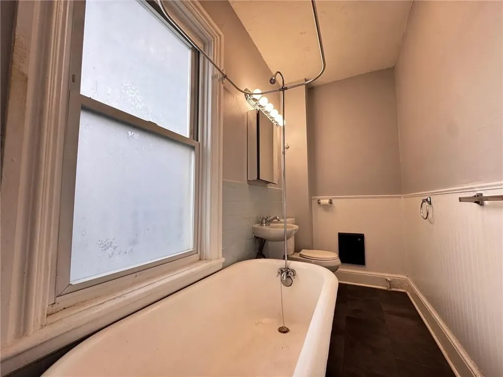 72 Courtland Street Providence RI 02909