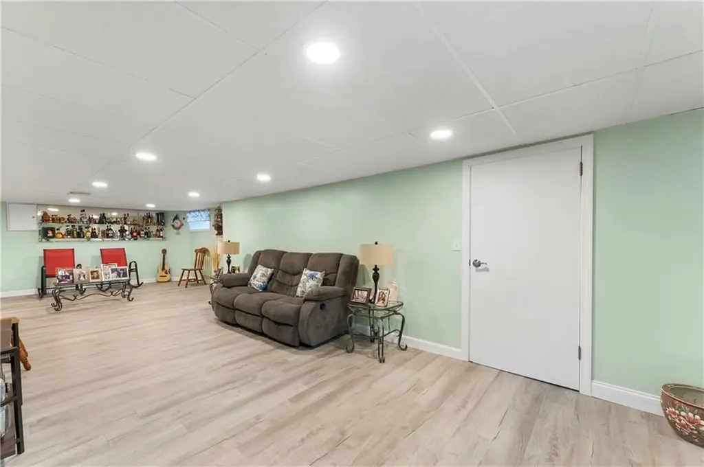 30 Ide Avenue East Providence RI 02914