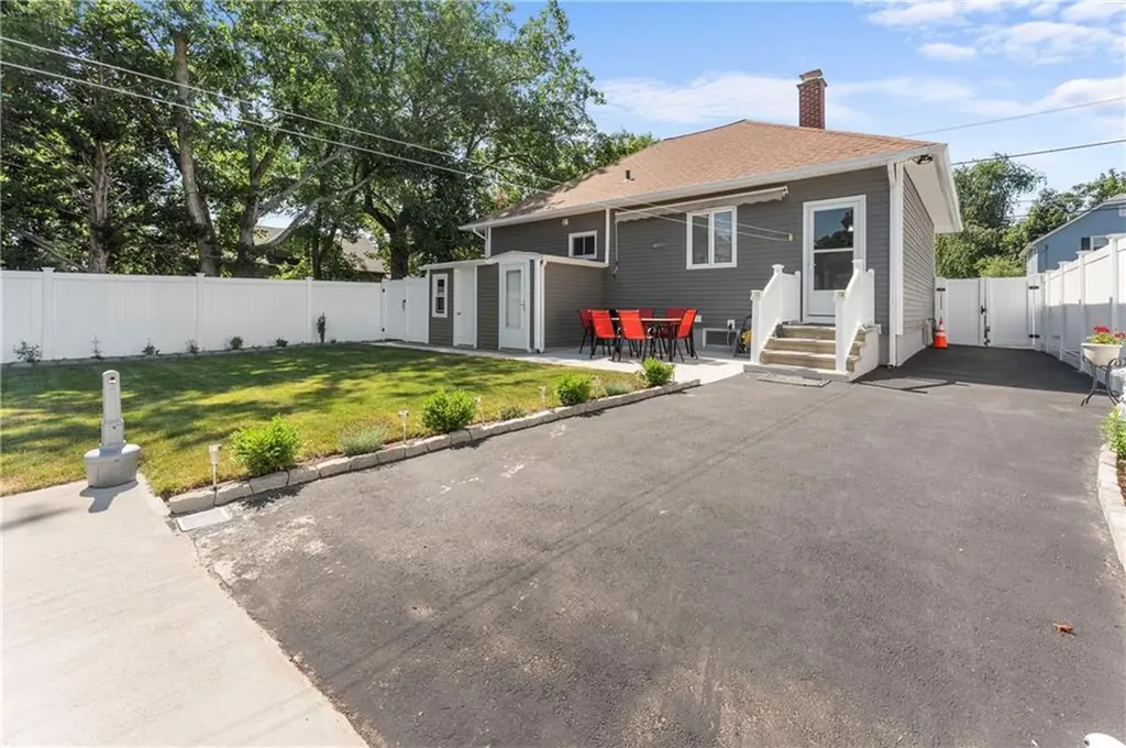 30 Ide Avenue East Providence RI 02914