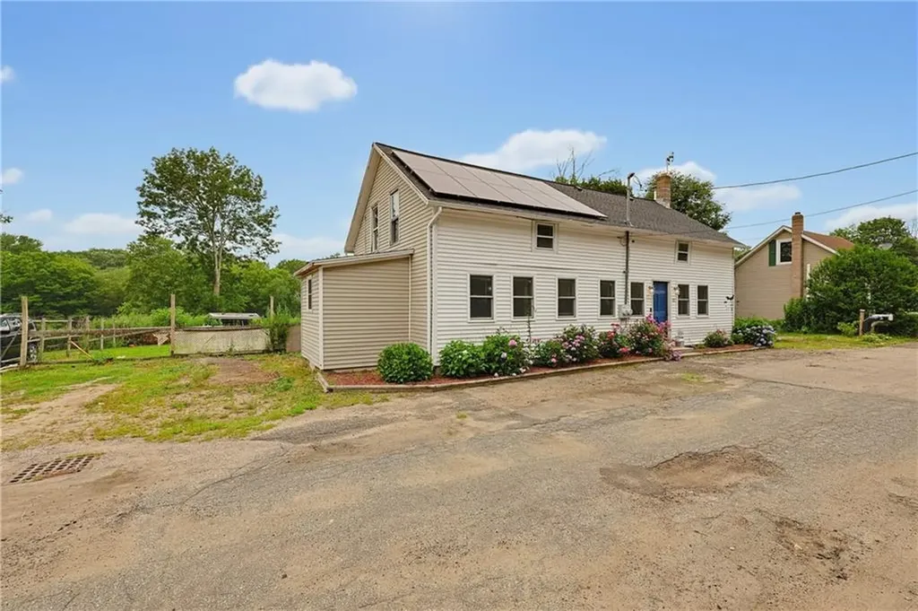12 Mill Road Richmond RI 02832
