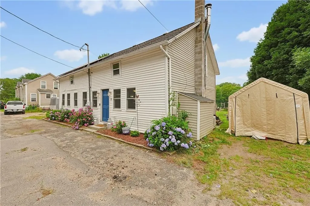 12 Mill Road Richmond RI 02832