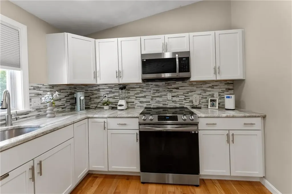 16 Rachella Court East Providence RI 02914