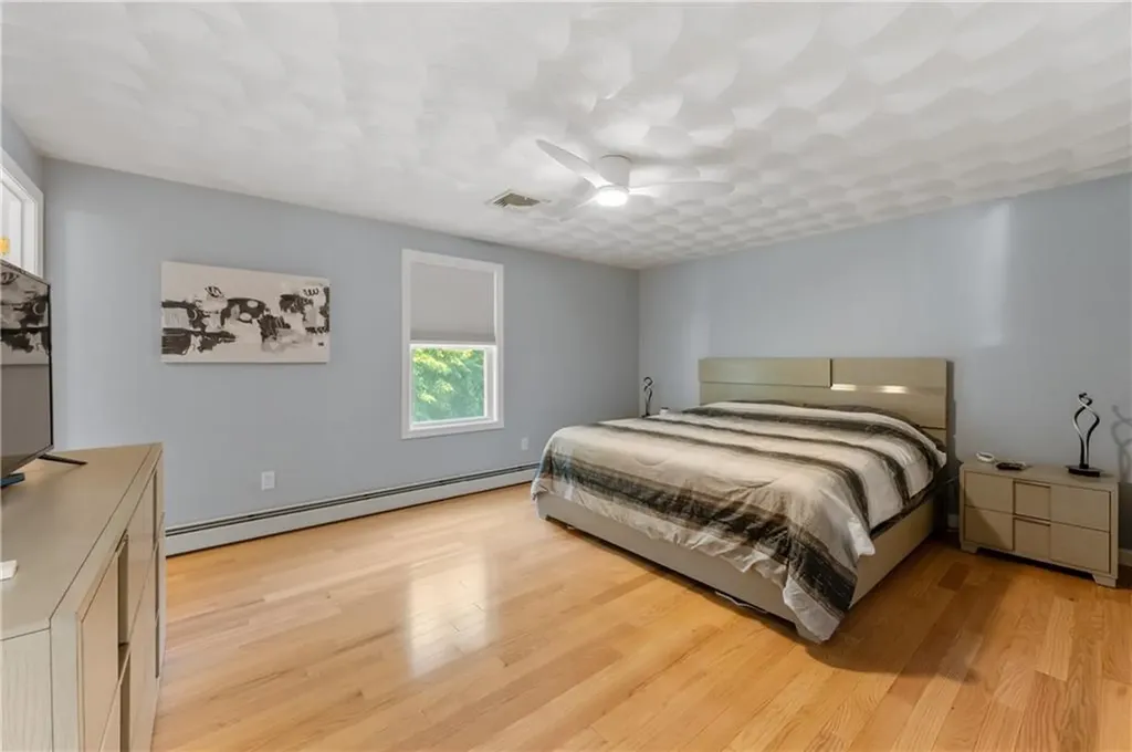 16 Rachella Court East Providence RI 02914