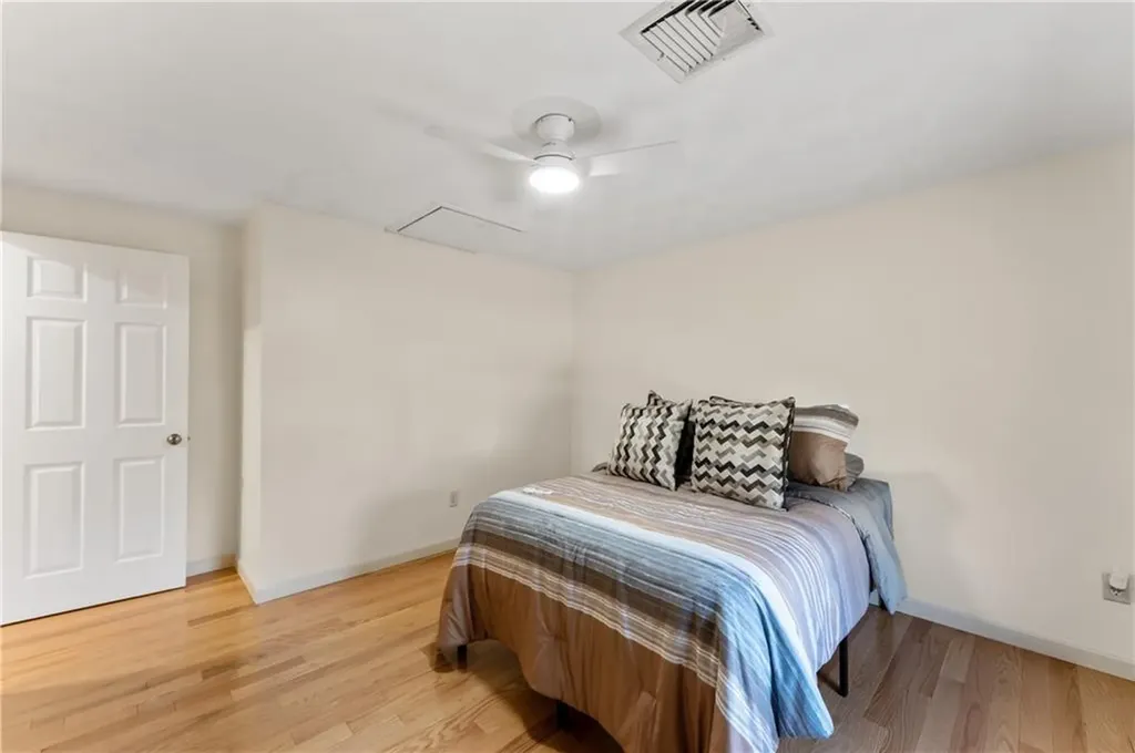 16 Rachella Court East Providence RI 02914