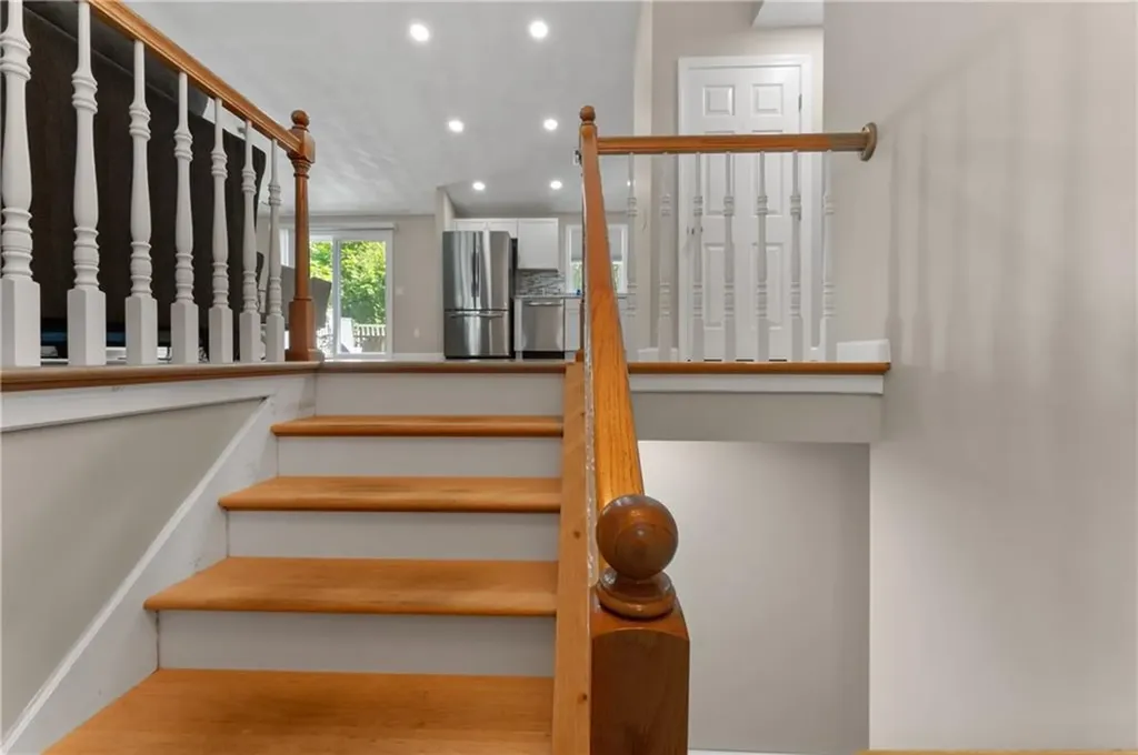 16 Rachella Court East Providence RI 02914