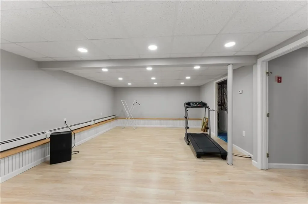 16 Rachella Court East Providence RI 02914