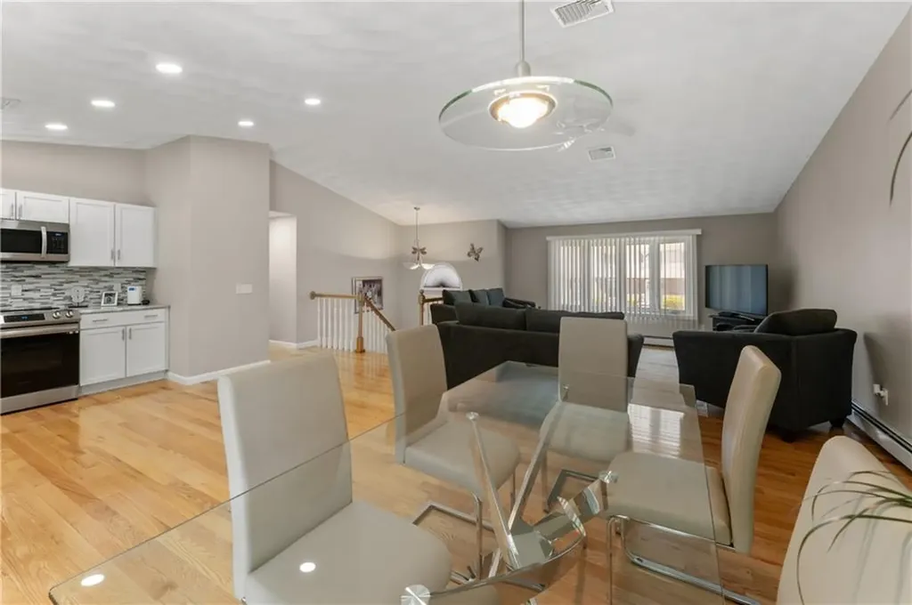 16 Rachella Court East Providence RI 02914
