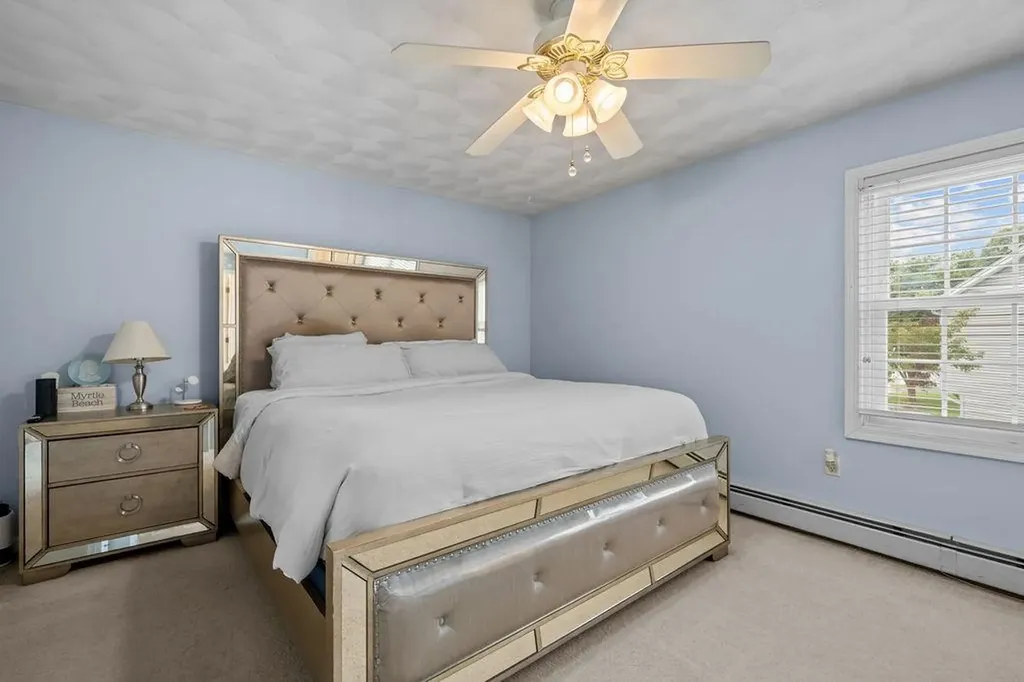 19 Desmar Court Warwick RI 02889