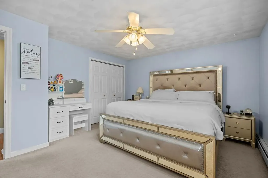 19 Desmar Court Warwick RI 02889