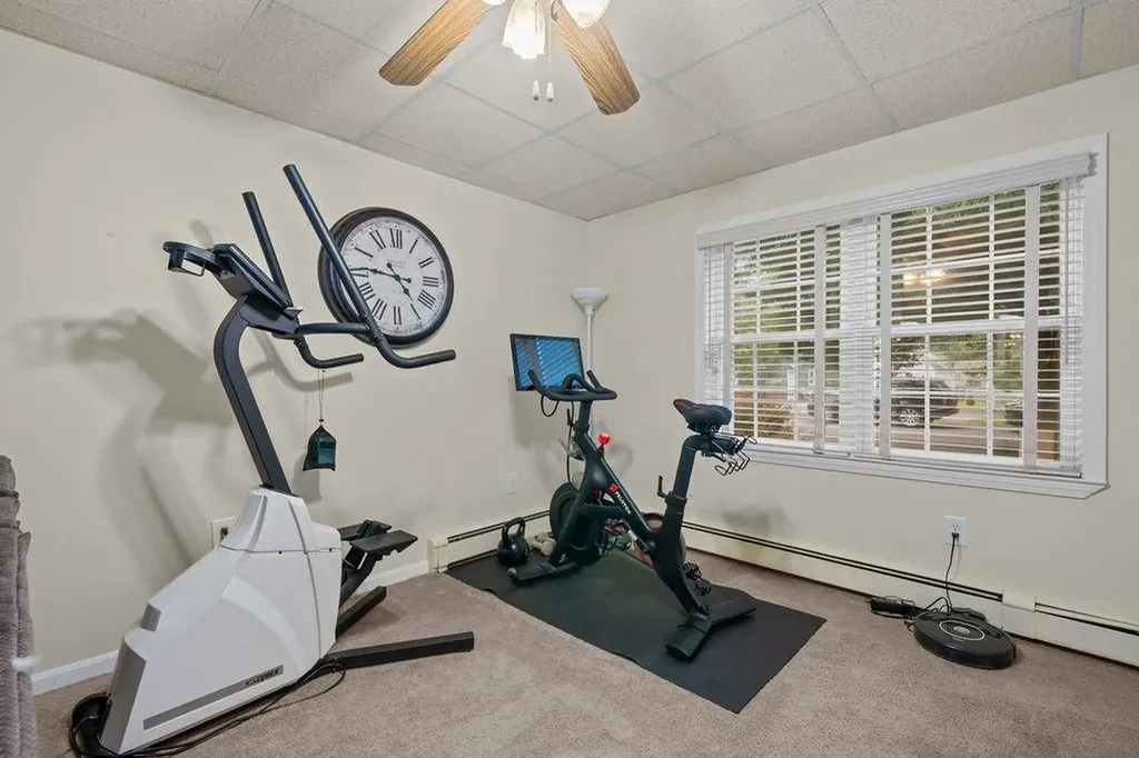 19 Desmar Court Warwick RI 02889