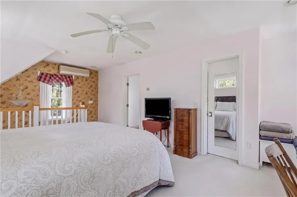 102 Woodbine Road South Kingstown RI 02879