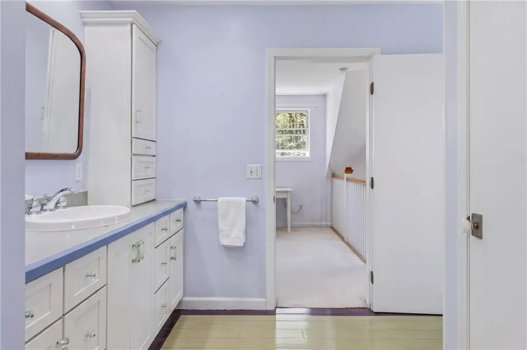 102 Woodbine Road South Kingstown RI 02879