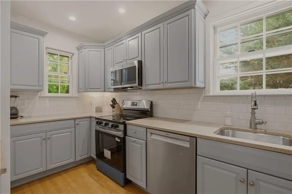 7 Clay Street Newport RI 02840