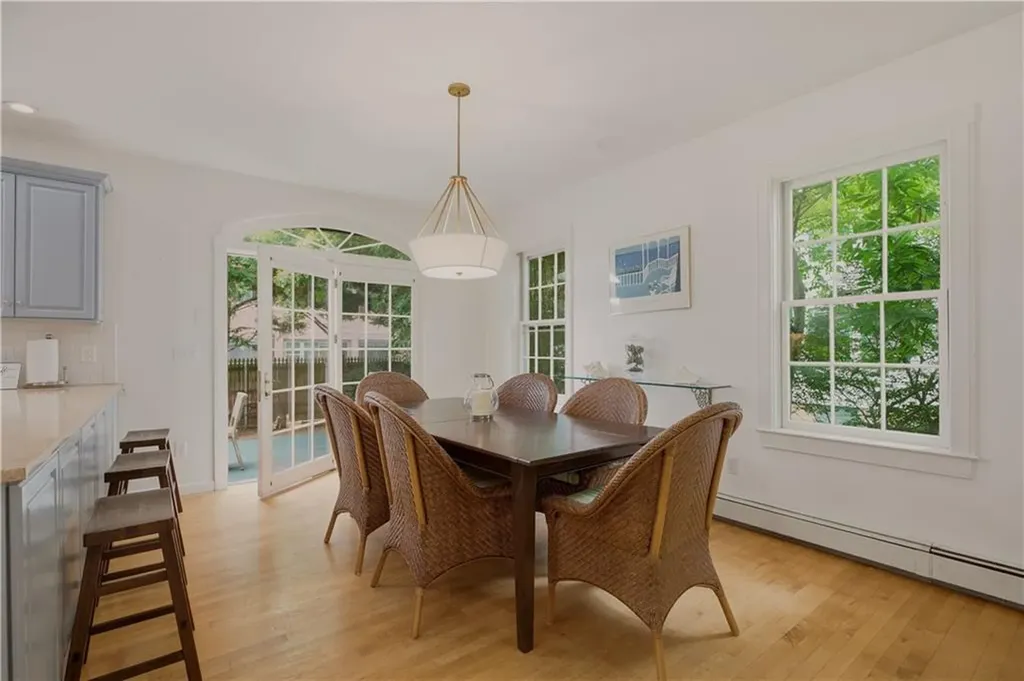 7 Clay Street Newport RI 02840
