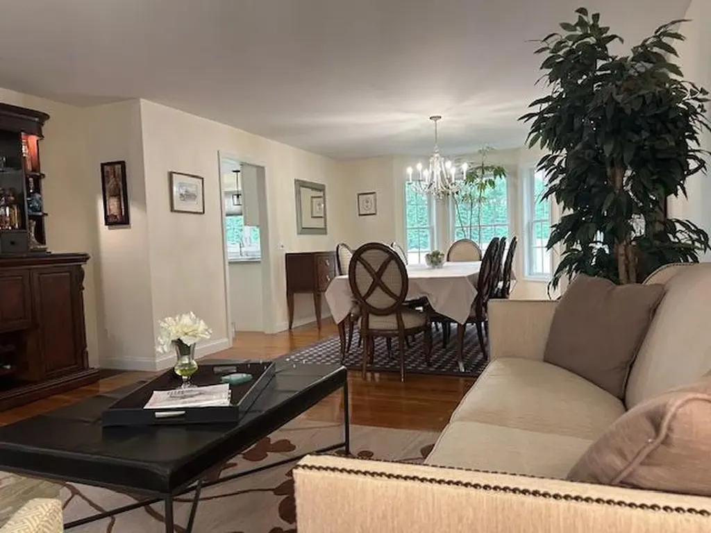 190 Hope Road Cranston RI 02921