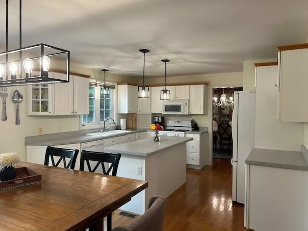 190 Hope Road Cranston RI 02921