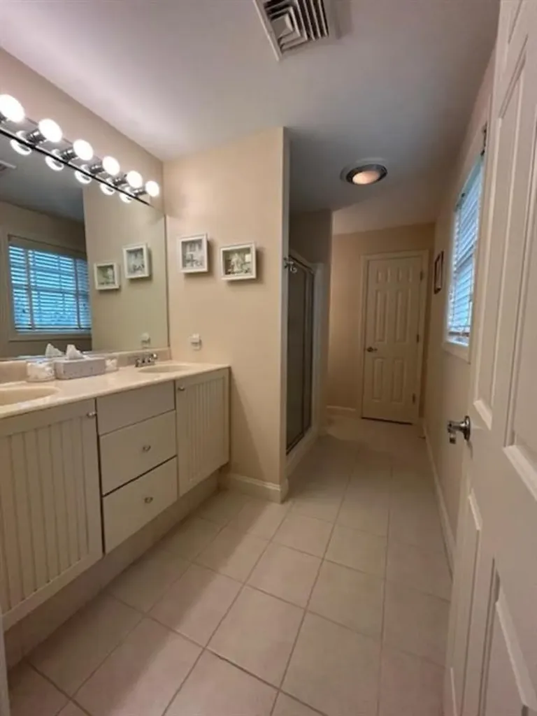 190 Hope Road Cranston RI 02921
