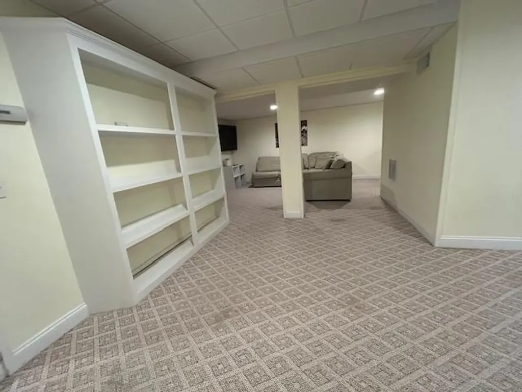 190 Hope Road Cranston RI 02921