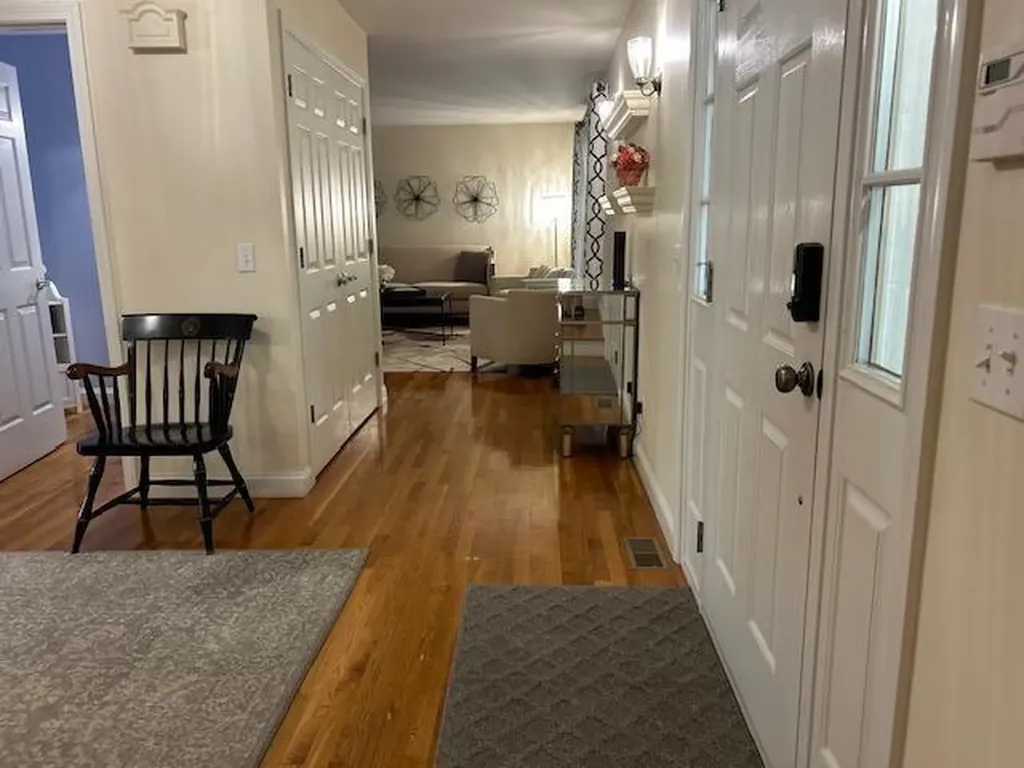 190 Hope Road Cranston RI 02921