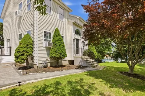 724 Woodman Street Fall River MA 02724