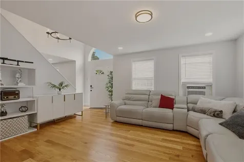 724 Woodman Street Fall River MA 02724