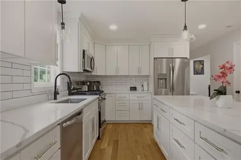 724 Woodman Street Fall River MA 02724
