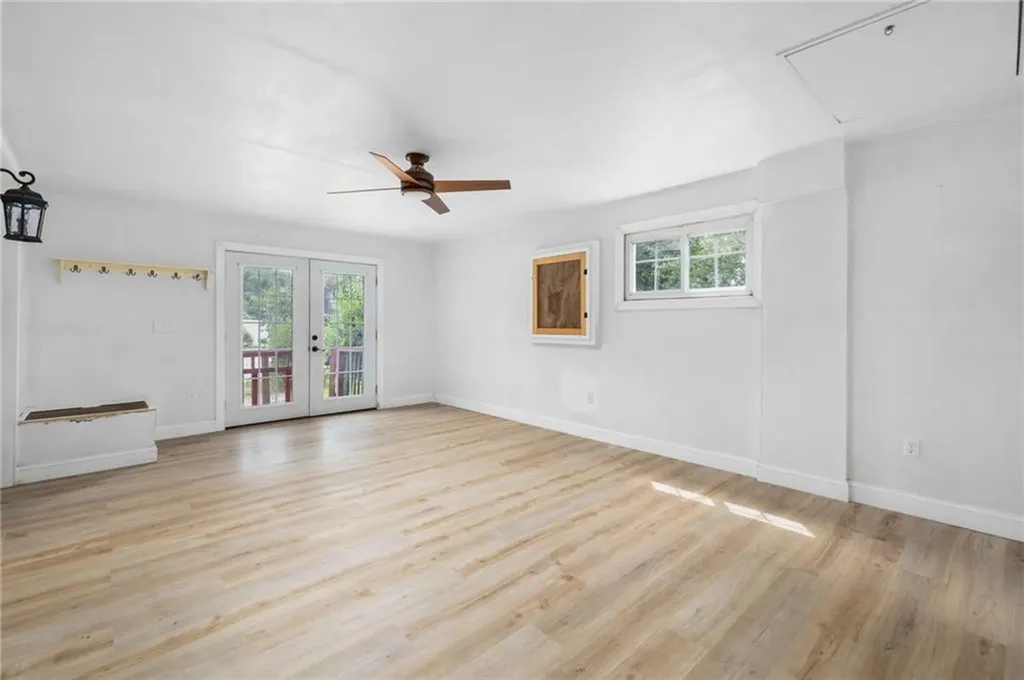 37 Gerald Street Warwick RI 02886