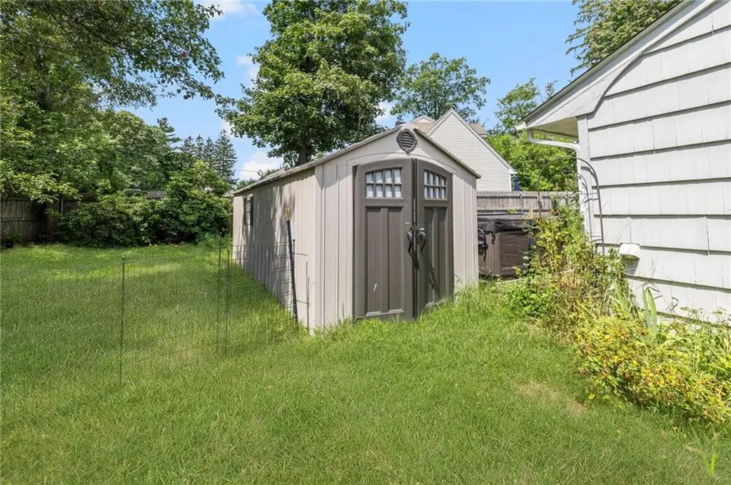37 Gerald Street Warwick RI 02886