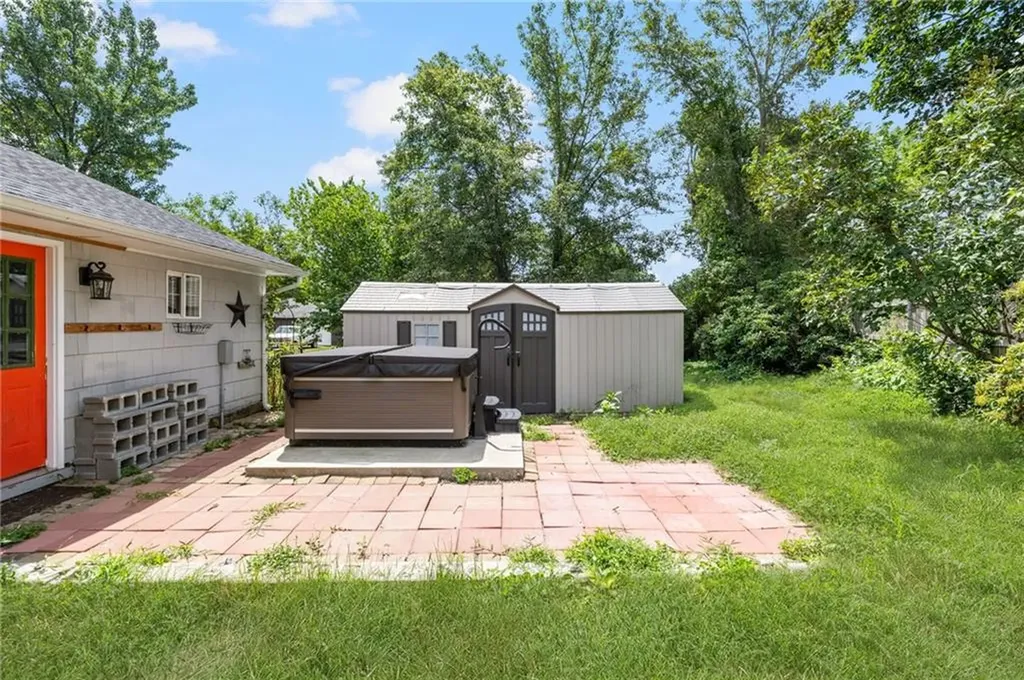 37 Gerald Street Warwick RI 02886