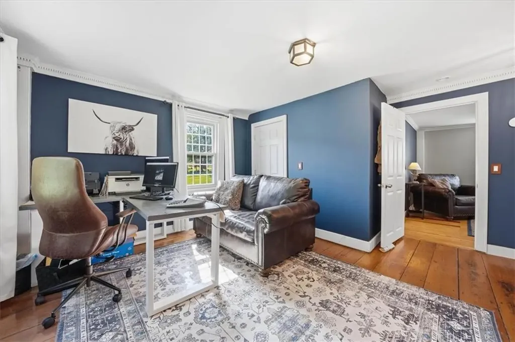 32 Equestrian Way Cranston RI 02921