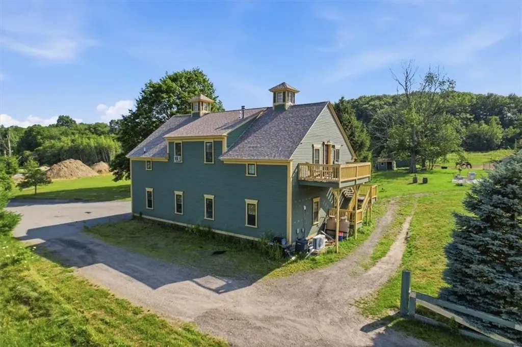 32 Equestrian Way Cranston RI 02921