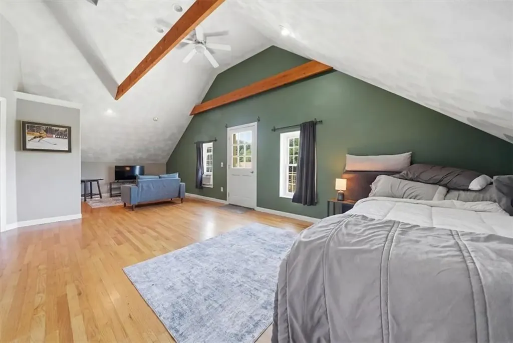 32 Equestrian Way Cranston RI 02921