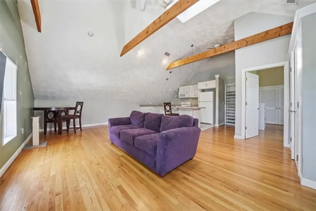 32 Equestrian Way Cranston RI 02921
