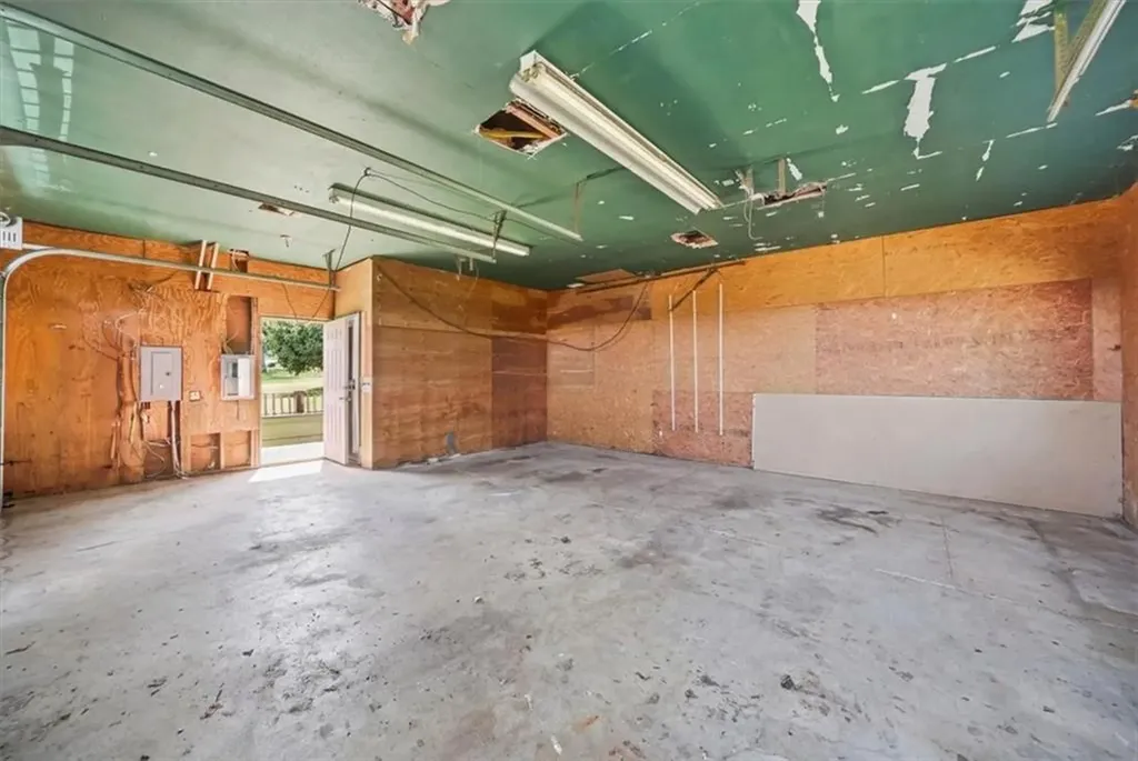32 Equestrian Way Cranston RI 02921