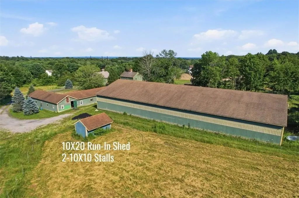 32 Equestrian Way Cranston RI 02921