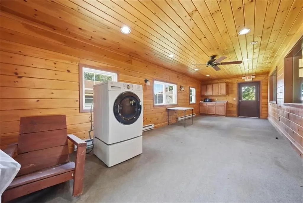 32 Equestrian Way Cranston RI 02921