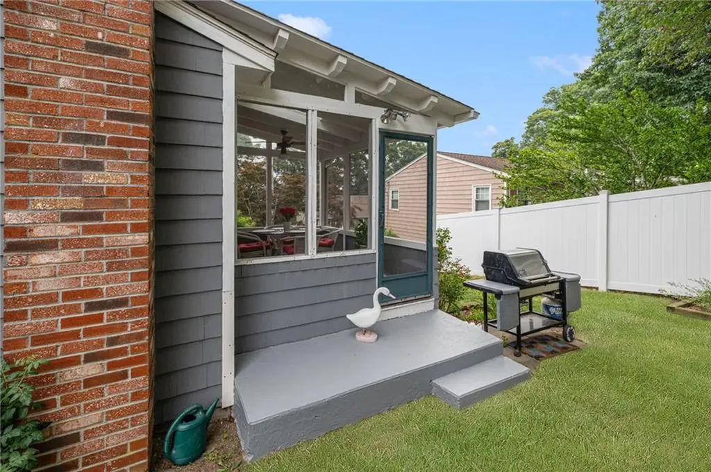 24 Morton Avenue Johnston RI 02919