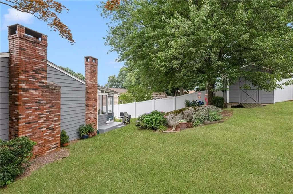 24 Morton Avenue Johnston RI 02919