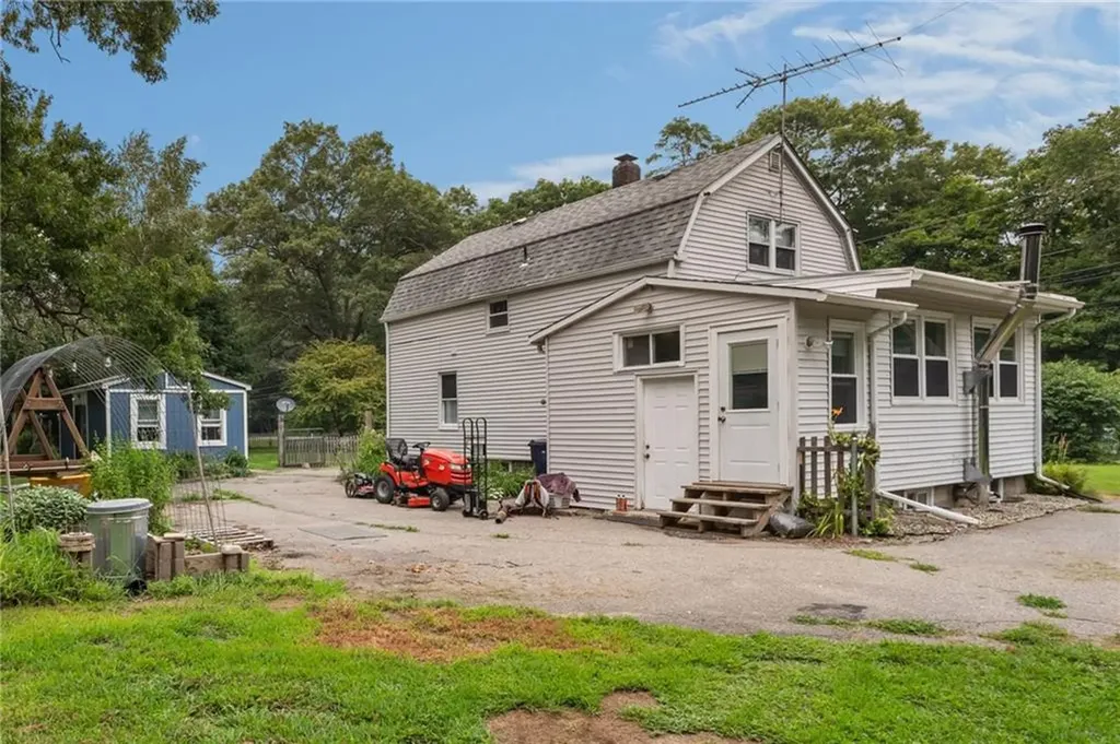 10 Ellis Road North Kingstown RI 02852