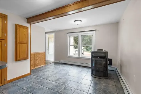 10 Ellis Road North Kingstown RI 02852