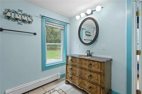10 Ellis Road North Kingstown RI 02852