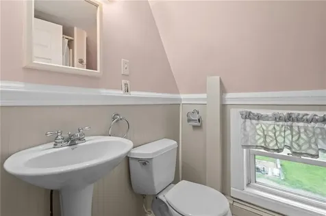 10 Ellis Road North Kingstown RI 02852