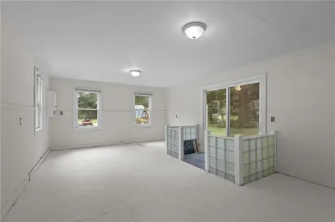 10 Ellis Road North Kingstown RI 02852