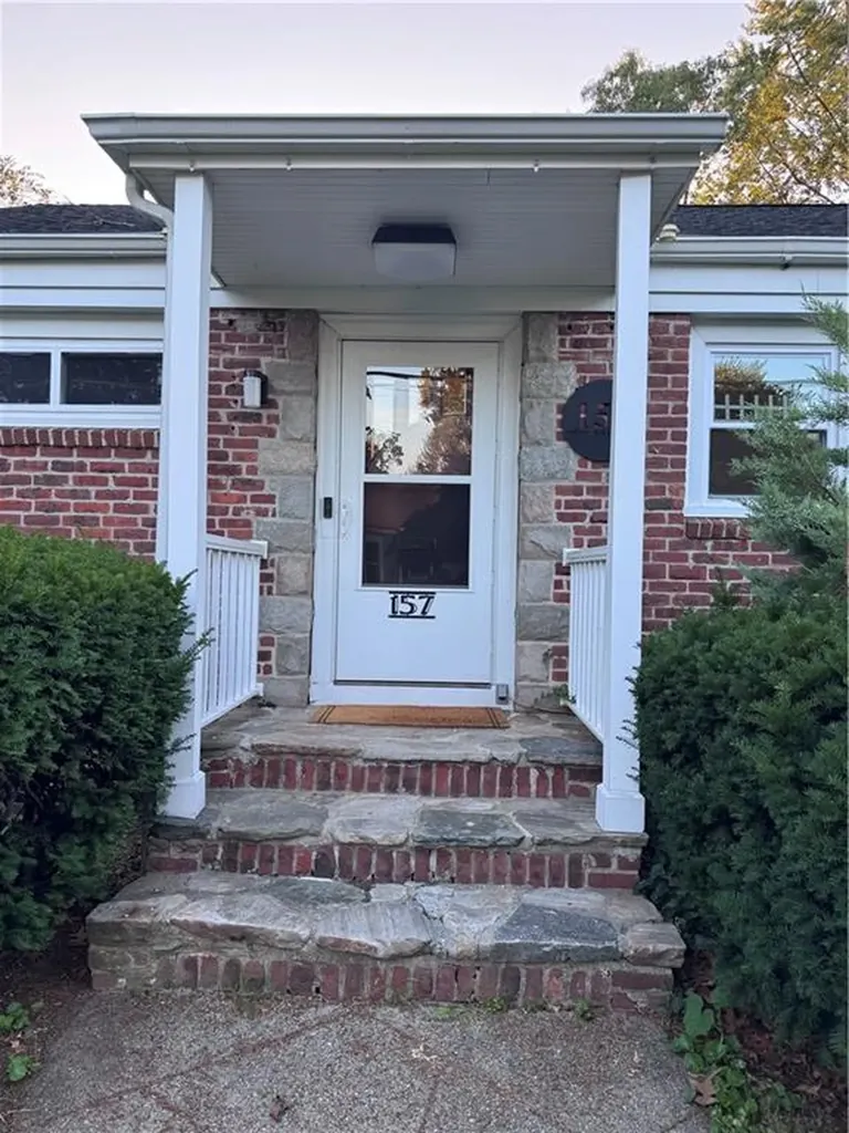 157 Betsey Williams Drive Warwick RI 02889