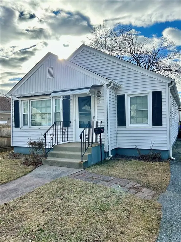 2 Locust Avenue North Providence RI 02911