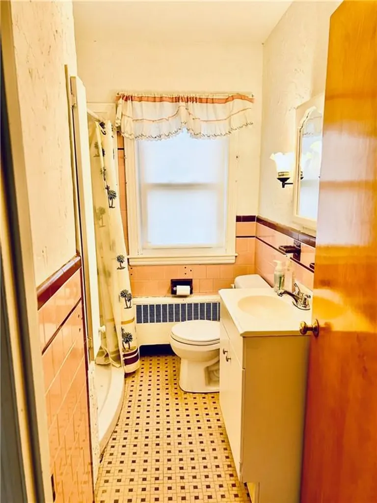 2 Locust Avenue North Providence RI 02911